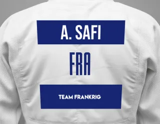 Judo GI with a backnumber showing the name Assia Safi from Team Frankrig