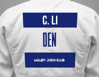 Judo GI with a backnumber showing the name Chenze Li from Måløv Judo Klub