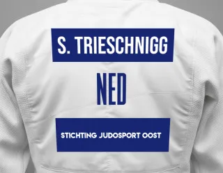 Judo GI with a backnumber showing the name Simon Trieschnigg from Stichting Judosport Oost